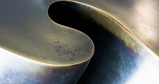 Skin of Light par Dereck Revington Studio